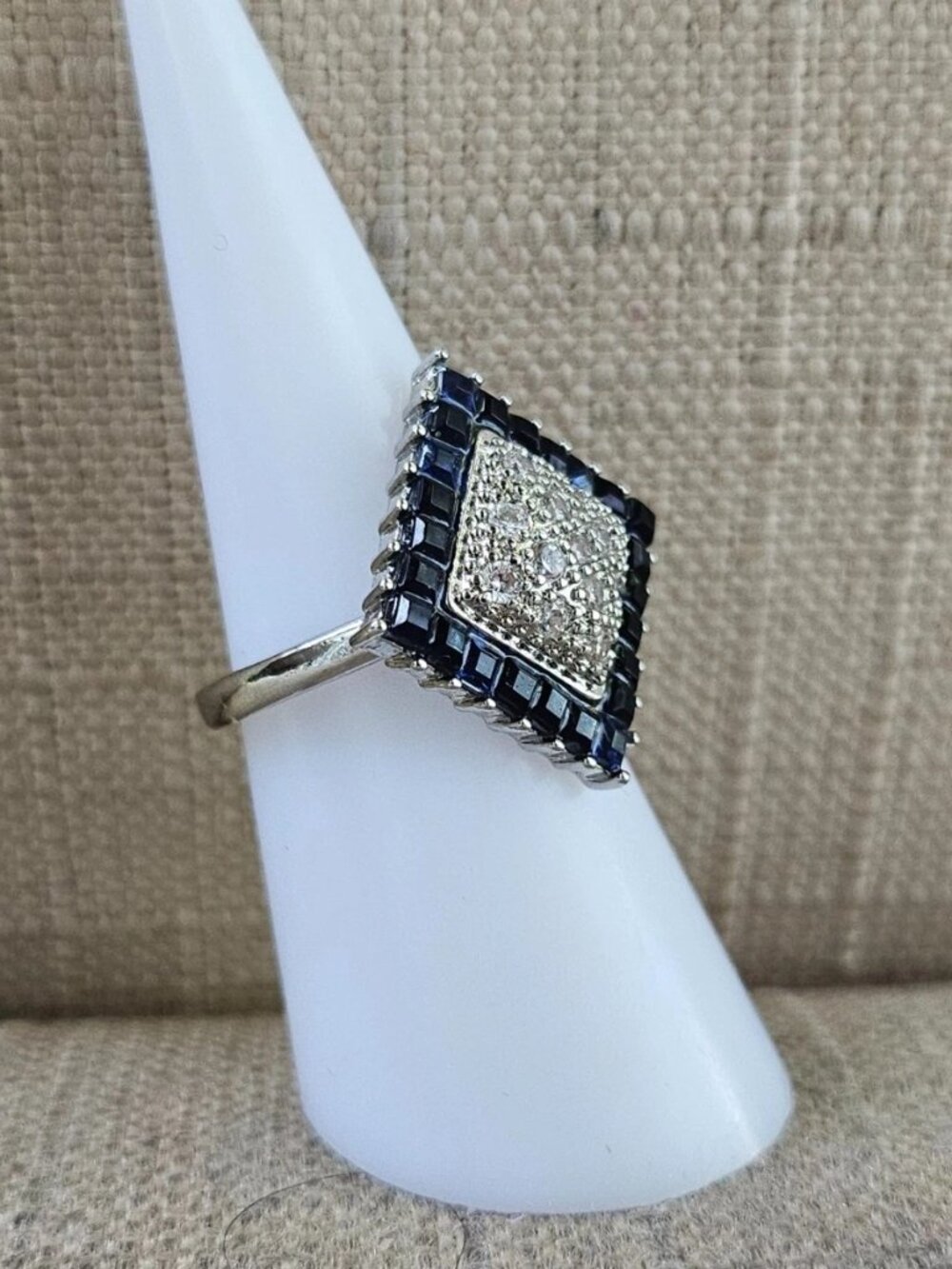 Women Fashion Jewelry Blue Crystals Accent Silver Tone Fashion Jewelry Size - Picture 4 of 12